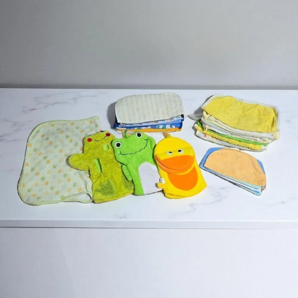 Frog Duck Baby Bath Set Huge 31pc Lot Washcloths Mitt Puppets Unisex Variety